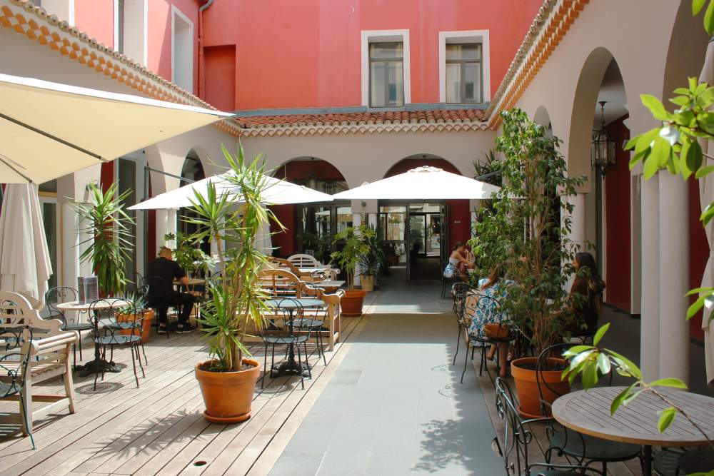 Hôtel de Charme Bord de Mer Sète · Terrasse Hôtel de Paris